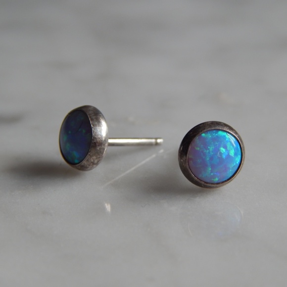 Opal stud earrings, backings not included - Picture 6 of 6